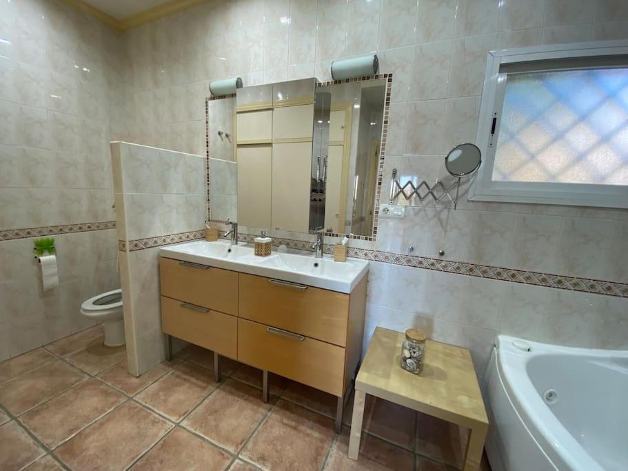Вілла Espectacular Atico Duplex Con 2 Terrazas & Piscina Малага Екстер'єр фото